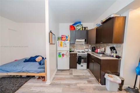 Propiedad comercial en venta en Miami, Florida № 1886654 - foto 17