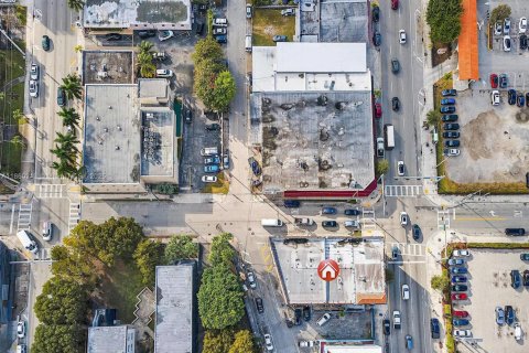 Propiedad comercial en venta en Miami, Florida № 1886654 - foto 7