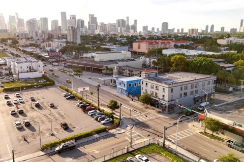 Propiedad comercial en venta en Miami, Florida № 1886654 - foto 10