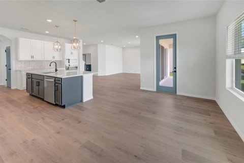 Casa en venta en Bradenton, Florida, 4 dormitorios, 252.6 m2 № 2203130 - foto 6