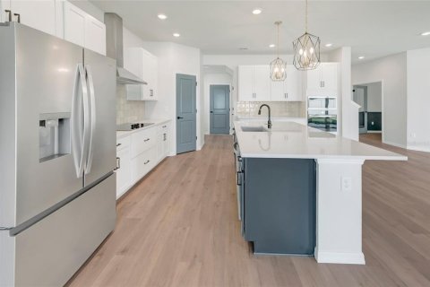 Casa en venta en Bradenton, Florida, 4 dormitorios, 252.6 m2 № 2203130 - foto 5