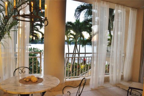 Condo in Miami Beach, Florida, 1 bedroom  № 2033749 - photo 7