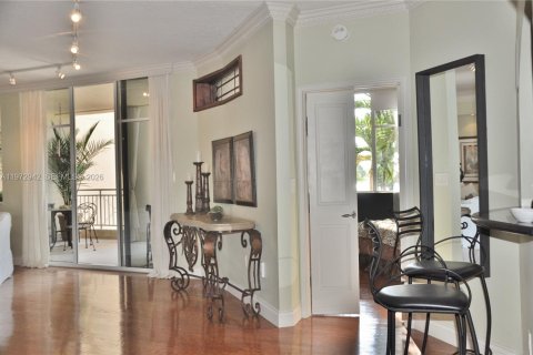 Condo in Miami Beach, Florida, 1 bedroom  № 2033749 - photo 21