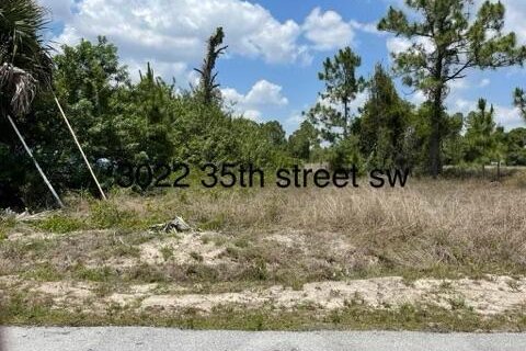 Immobilier commercial à Lehigh Acres, Floride № 2251979