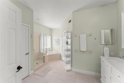Casa en venta en Orlando, Florida, 4 dormitorios, 290.88 m2 № 1856638 - foto 5