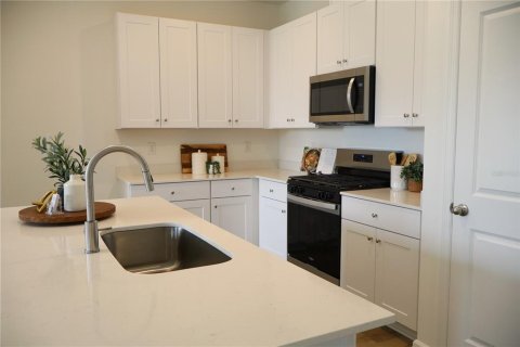 Villa ou maison à vendre à Okahumpka, Floride: 4 chambres, 150.97 m2 № 2094467 - photo 4