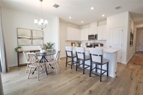Villa ou maison à vendre à Okahumpka, Floride: 4 chambres, 150.97 m2 № 2094467 - photo 7