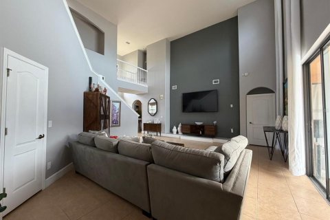 Купить виллу или дом в Мерритт-Айленд, Флорида 4 комнаты, 374.95м2, № 2405271 - фото 15