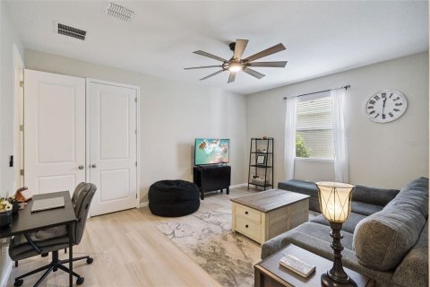 Villa ou maison à vendre à Okahumpka, Floride: 4 chambres, 212.84 m2 № 2398358 - photo 9