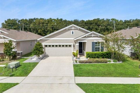 Villa ou maison à vendre à Okahumpka, Floride: 4 chambres, 212.84 m2 № 2398358 - photo 5
