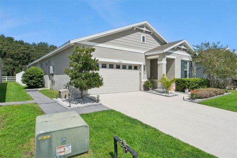 Villa ou maison à vendre à Okahumpka, Floride: 4 chambres, 212.84 m2 № 2398358 - photo 2
