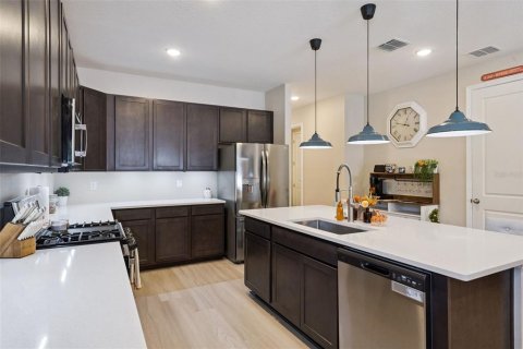 Villa ou maison à vendre à Okahumpka, Floride: 4 chambres, 212.84 m2 № 2398358 - photo 18