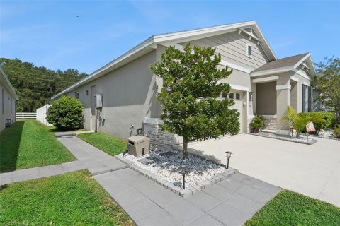 Villa ou maison à vendre à Okahumpka, Floride: 4 chambres, 212.84 m2 № 2398358 - photo 4