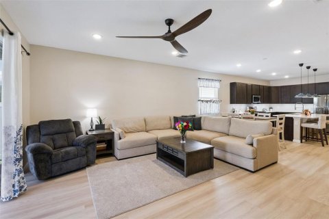 Villa ou maison à vendre à Okahumpka, Floride: 4 chambres, 212.84 m2 № 2398358 - photo 13