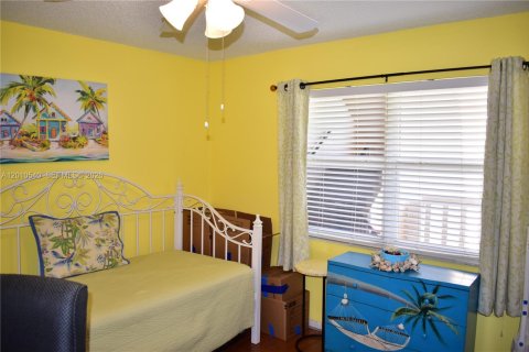 Copropriété à vendre à Sunrise, Floride: 2 chambres, 94.3 m2 № 2090849 - photo 14