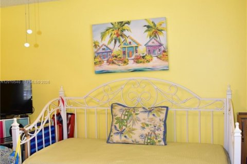Copropriété à vendre à Sunrise, Floride: 2 chambres, 94.3 m2 № 2090849 - photo 16