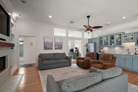House in Fruitland Park, Florida 5 bedrooms, 347.45 sq.m. № 1851443 - photo 25