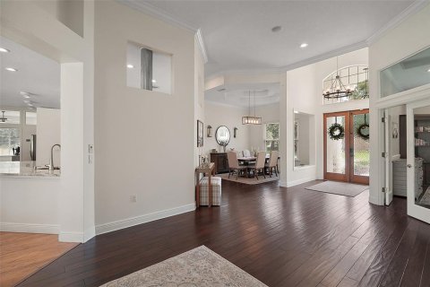 House in Fruitland Park, Florida 5 bedrooms, 347.45 sq.m. № 1851443 - photo 12
