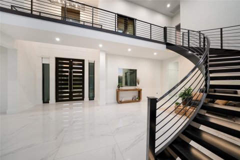 Villa ou maison à vendre à Bradenton, Floride: 4 chambres, 569.4 m2 № 2306629 - photo 8