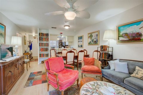 Copropriété à vendre à New Port Richey, Floride: 2 chambres, 77.57 m2 № 1567047 - photo 8