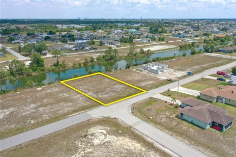 Terrain à vendre à Cape Coral, Floride № 1686903 - photo 6