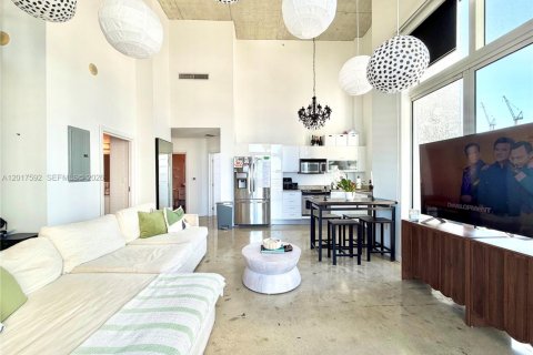 Copropriété à louer à Miami, Floride: 3 chambres, 96.71 m2 № 2154314 - photo 8