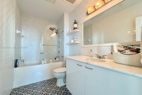 Copropriété à louer à Miami, Floride: 3 chambres, 96.71 m2 № 2154314 - photo 21