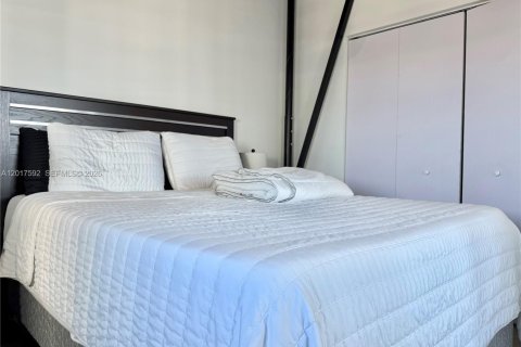 Copropriété à louer à Miami, Floride: 3 chambres, 96.71 m2 № 2154314 - photo 14