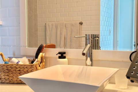 Copropriété à louer à Miami, Floride: 3 chambres, 96.71 m2 № 2154314 - photo 24