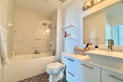 Copropriété à louer à Miami, Floride: 3 chambres, 96.71 m2 № 2154314 - photo 26