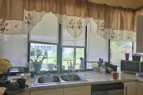 Casa en venta en Kissimmee, Florida, 3 dormitorios, 166.3 m2 № 2386336 - foto 13