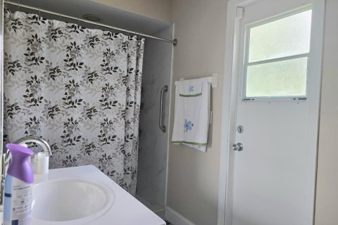 Casa en venta en Kissimmee, Florida, 3 dormitorios, 166.3 m2 № 2386336 - foto 25