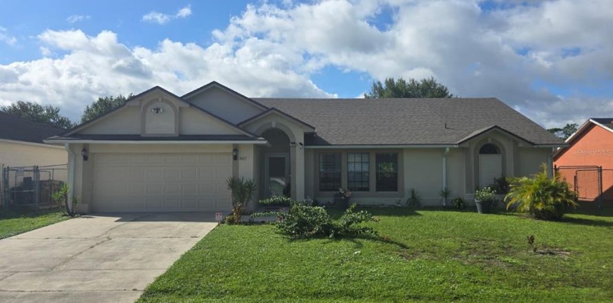 Casa en Kissimmee, Florida 3 dormitorios, 166.3 m2 № 2386336
