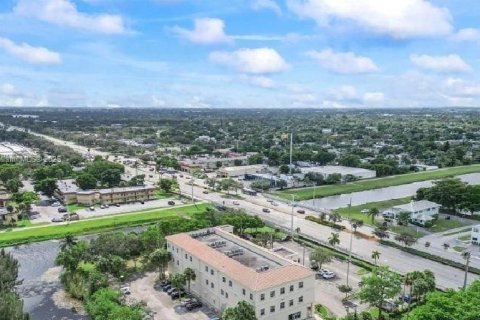 Commercial property in Margate, Florida № 1978491 - photo 14