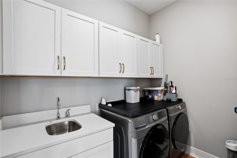Casa en venta en Orlando, Florida, 5 dormitorios, 284.28 m2 № 2223601 - foto 30