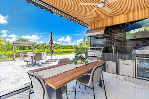 Casa en venta en Orlando, Florida, 5 dormitorios, 284.28 m2 № 2223601 - foto 18