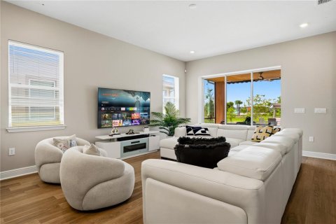 Casa en venta en Orlando, Florida, 5 dormitorios, 284.28 m2 № 2223601 - foto 17