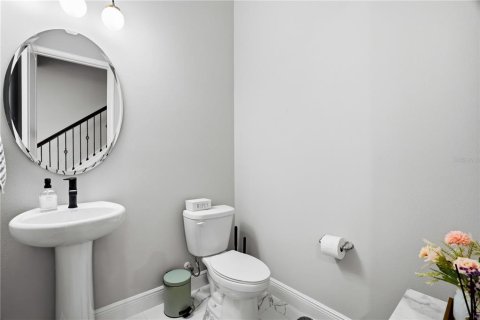 Casa en venta en Orlando, Florida, 5 dormitorios, 284.28 m2 № 2223601 - foto 13