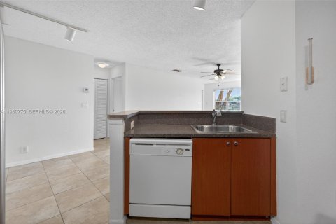 Купить кондоминиум в Маргит, Флорида 1 спальня, 66.15м2, № 2051822 - фото 8