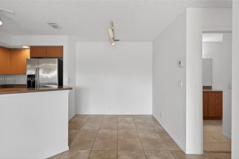 Купить кондоминиум в Маргит, Флорида 1 спальня, 66.15м2, № 2051822 - фото 6