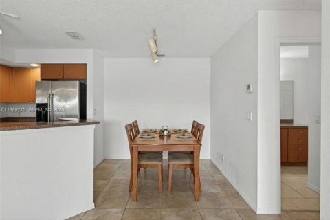 Купить кондоминиум в Маргит, Флорида 1 спальня, 66.15м2, № 2051822 - фото 5