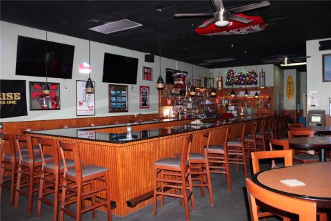 Commercial property in Port Richey, Florida 169.08 sq.m. № 2207022 - photo 12