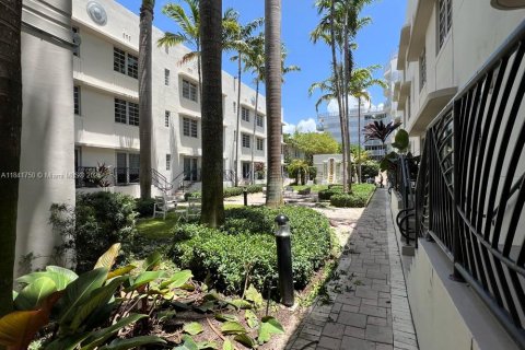 Copropriété à louer à Miami Beach, Floride: 1 chambre, 70.61 m2 № 1958665 - photo 6