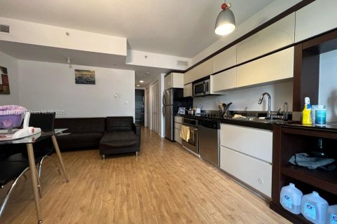 Copropriété à louer à Miami Beach, Floride: 1 chambre, 70.61 m2 № 1958665 - photo 1