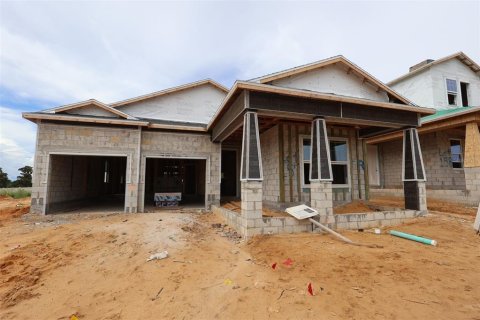 House in Winter Garden, Florida 4 bedrooms, 270.16 sq.m. № 2348262