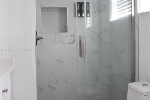 Condo in Sunrise, Florida, 2 bedrooms  № 1863935 - photo 20
