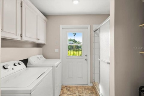 House in Daytona Beach, Florida 3 bedrooms, 300.07 sq.m. № 2092334 - photo 20