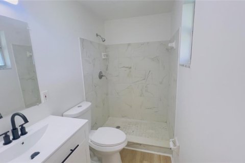 House in Seminole, Florida 3 bedrooms, 101.91 sq.m. № 2377924 - photo 13