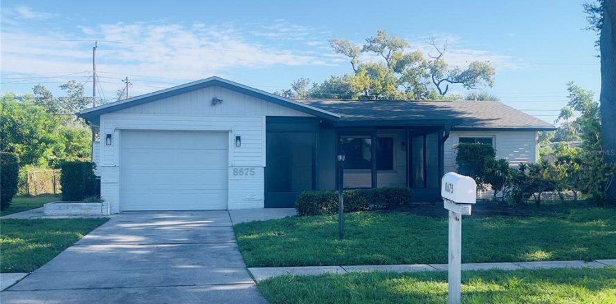 House in Seminole, Florida 3 bedrooms, 101.91 sq.m. № 2377924