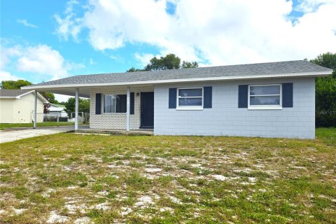 Villa ou maison à Winter Haven, Floride 3 chambres, 97.73 m2 № 2333806